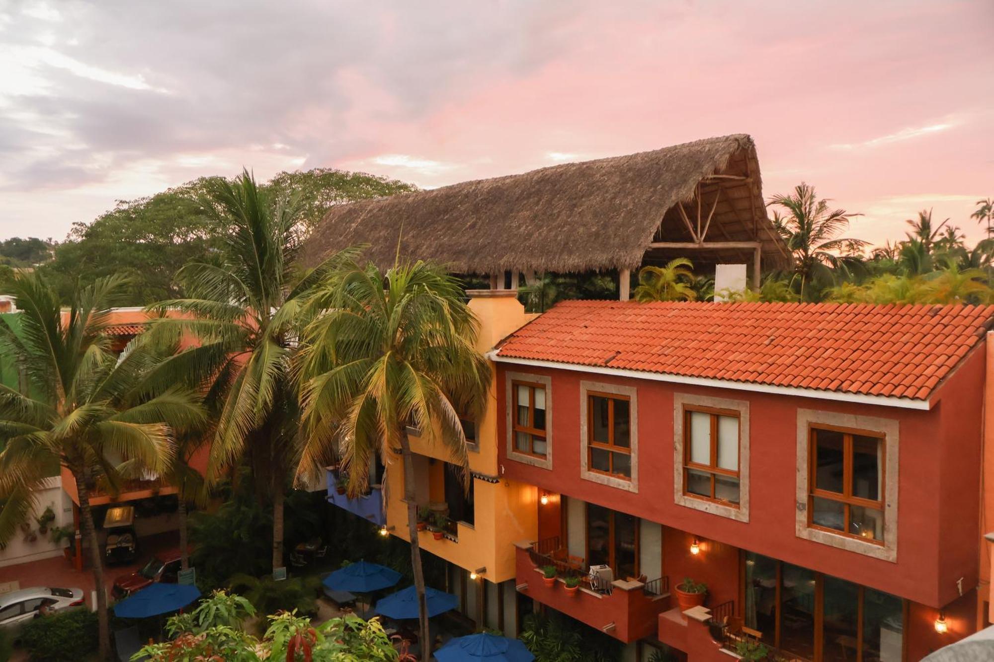Casa Loteria -Pueblito Sayulita- Colorful, Family And Relax Experience With Private Parking And Pool Hotel Bagian luar foto
